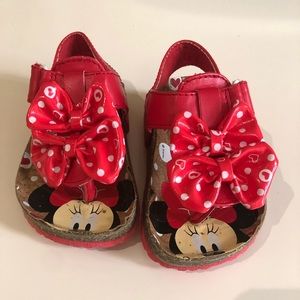 🎉HP🎉 Minnie Mouse sandals